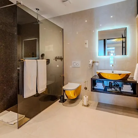 Amazing In With Sauna Apartman Sukošan