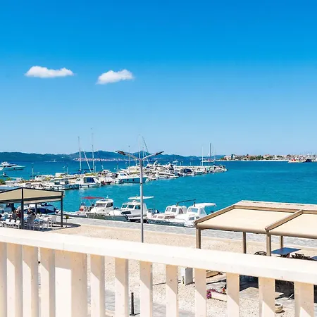 In With Sauna Sukošan